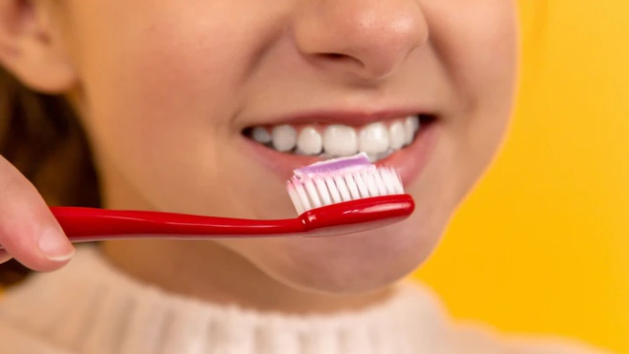 Nasıl Diş Fırçalanmalı Dikkat Edilmesi Gerekenler